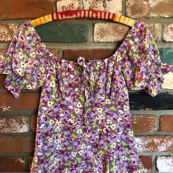 O.P.T One Pretty Time Go on A Date Floral Puff Sleeve Midi Dress - Picture 5 of 10